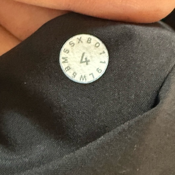 Lululemon On the Fly Woven Pant - Track Stripe | Size 4 - Picture 14 of 14